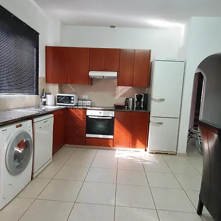 Apartment Homesweethome *
